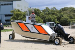 amphibious sealegs workboat