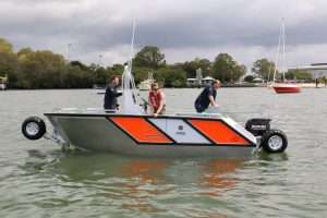 amphibious sealegs workboat