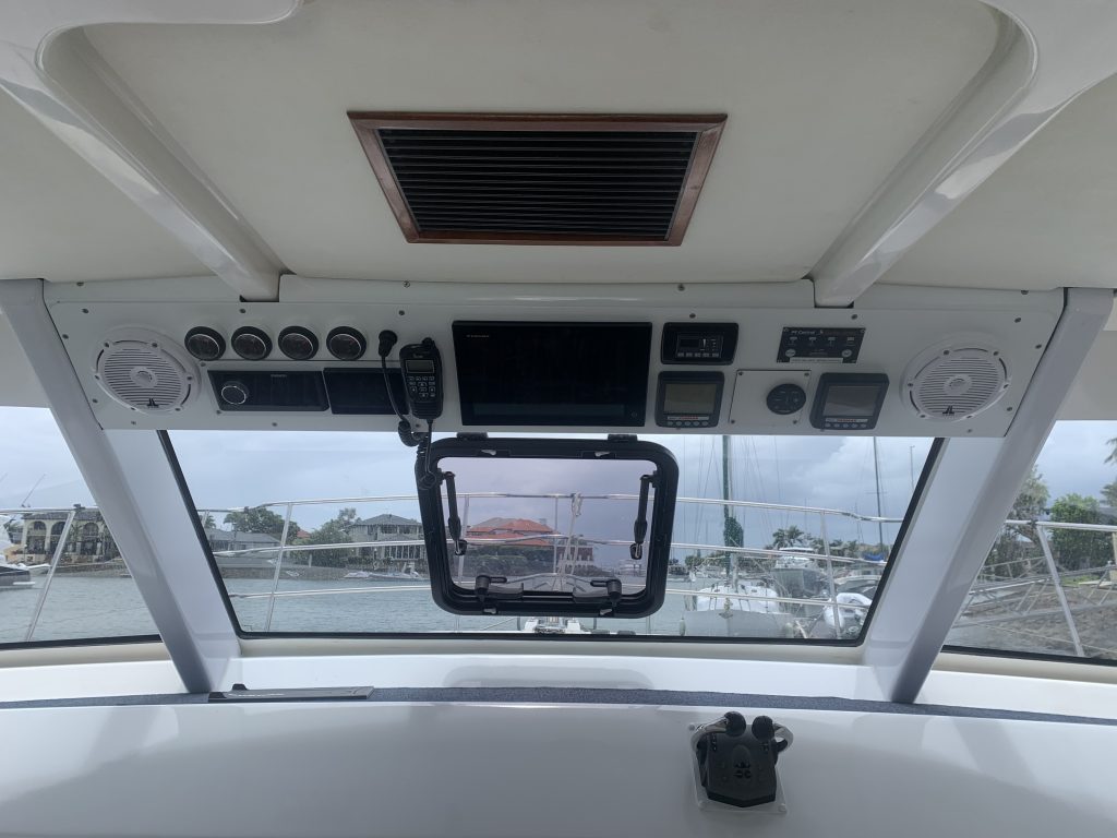 scimitar interior control station